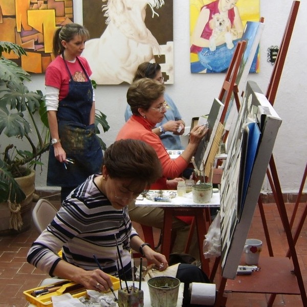 Alumnas Pintando